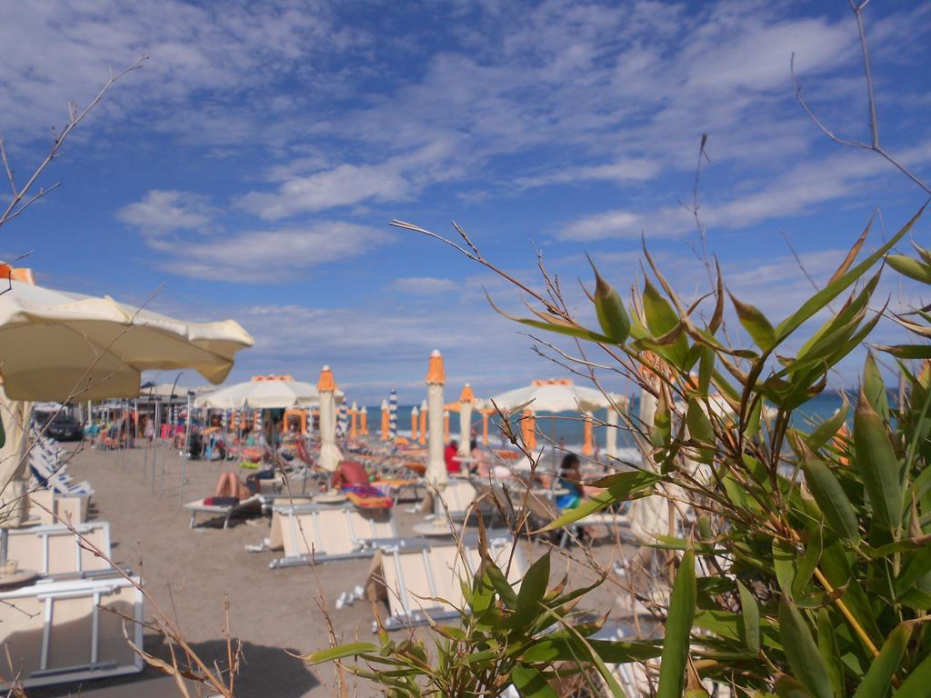 Camping Delfino Albenga Luaran gambar