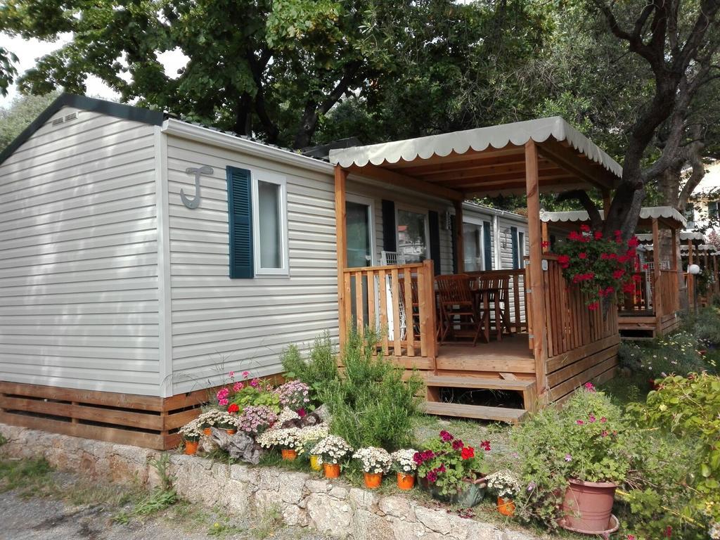 Camping Delfino Albenga Luaran gambar