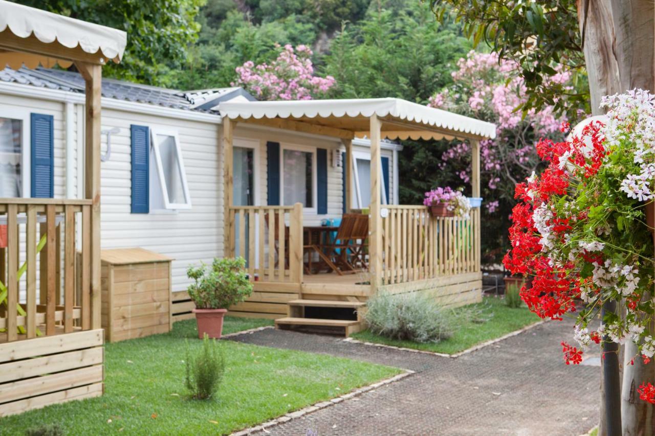 Camping Delfino Albenga Luaran gambar